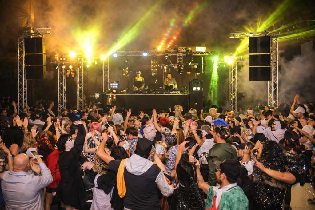 Dj Για Αποκριάτικο Πάρτυ | Ηχητική Κάλυψη 1 Dj Αποκριάτικο Πάρτυ