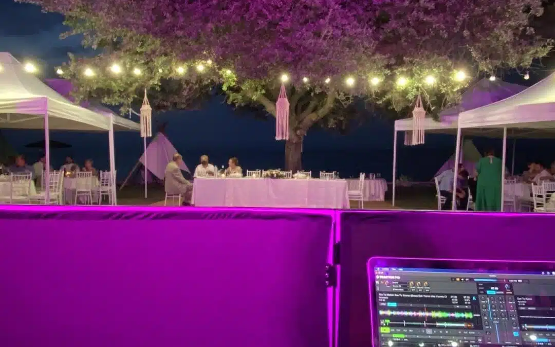 Πότε πρέπει να κλείσετε DJ για τον γάμο σας